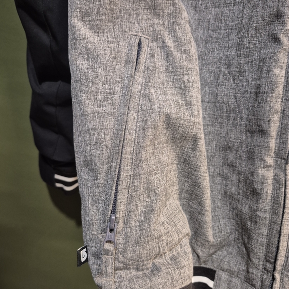 Burton dryride Ski Jacket. Size Youth XL Nice Condition - Picture 5 of 14